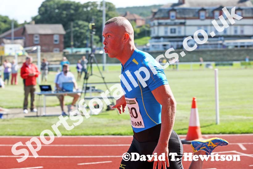 Richard Kilty (Gateshead) breaking Dwain Chambers's 100 metres track record in an Open event during the Hexham Decathlon and Heptathlon. Photo: David T. Hewitson/Sports for All Pics